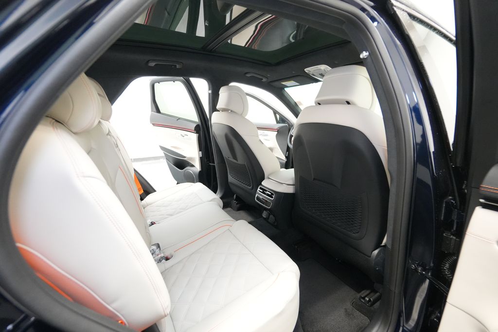 2026 Genesis GV70