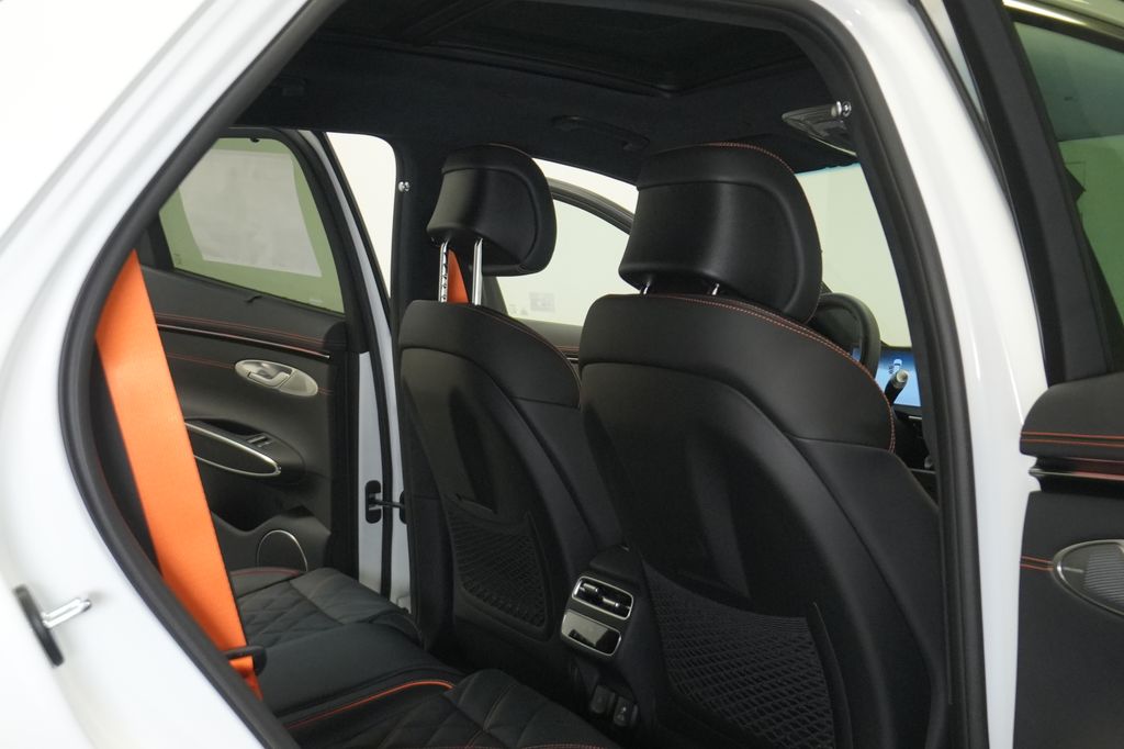 2026 Genesis GV70