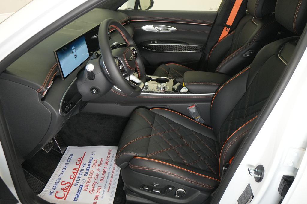 2026 Genesis GV70