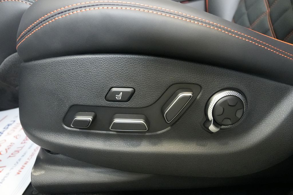 2026 Genesis GV70