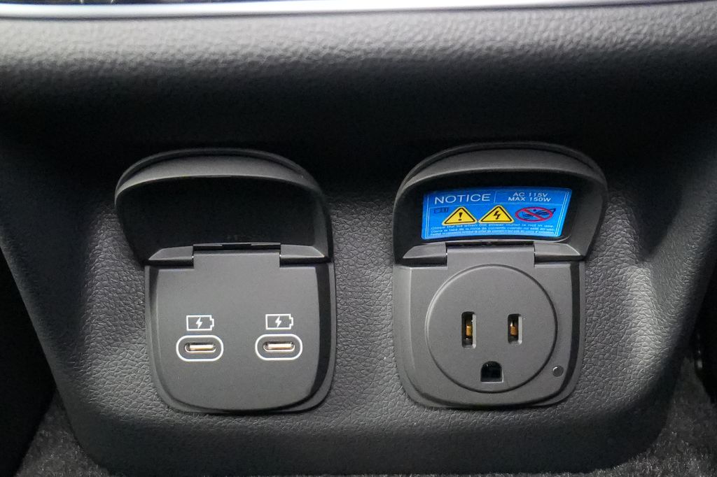 2026 Genesis GV70