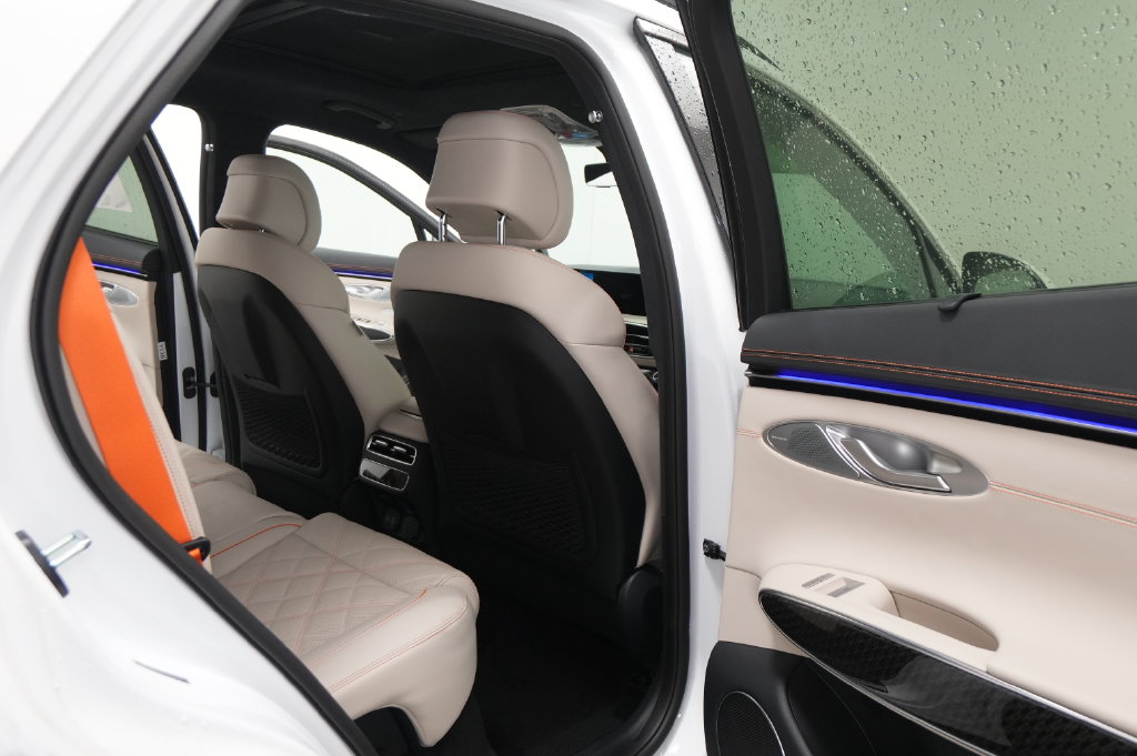 2026 Genesis GV70