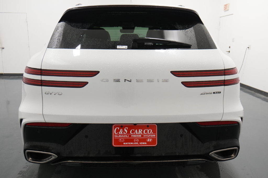 2026 Genesis GV70