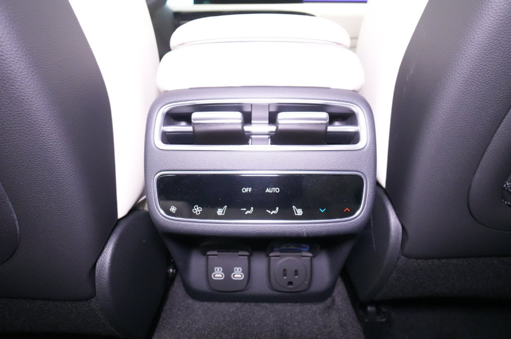 2026 Genesis GV70