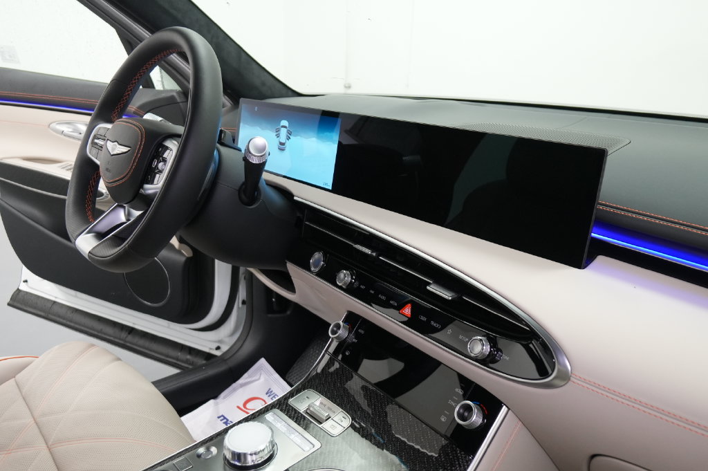 2026 Genesis GV70