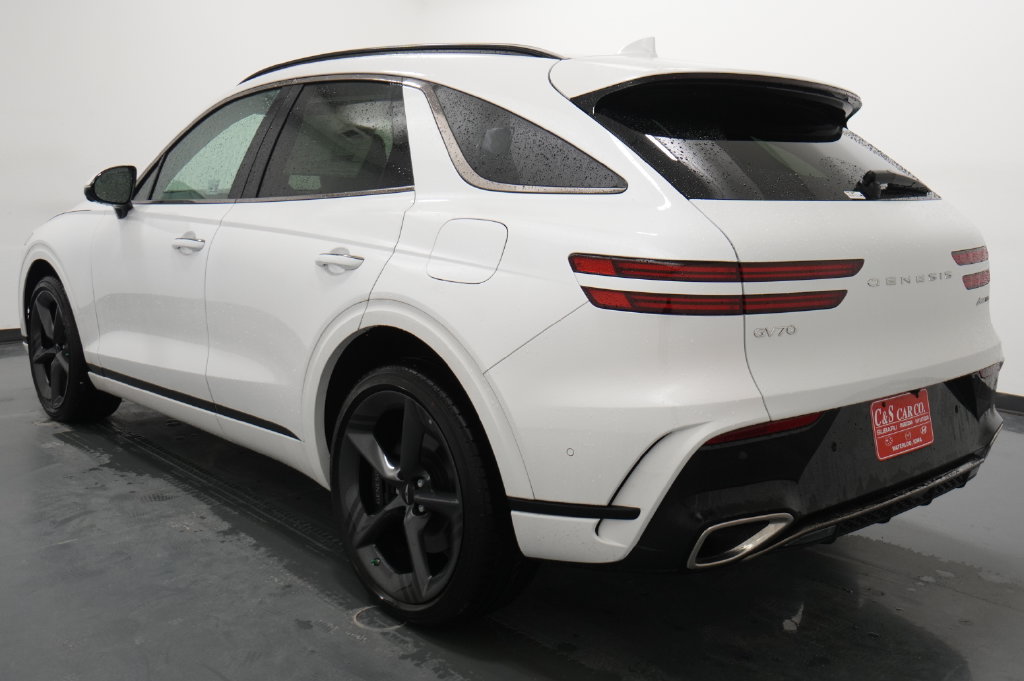 2026 Genesis GV70