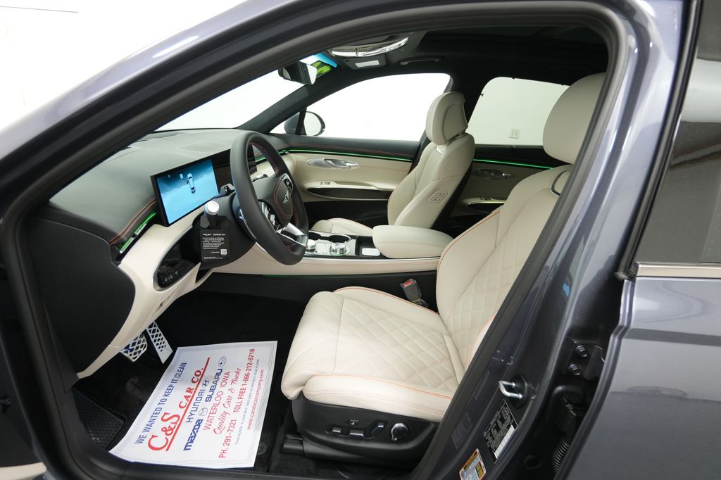 2026 Genesis GV70