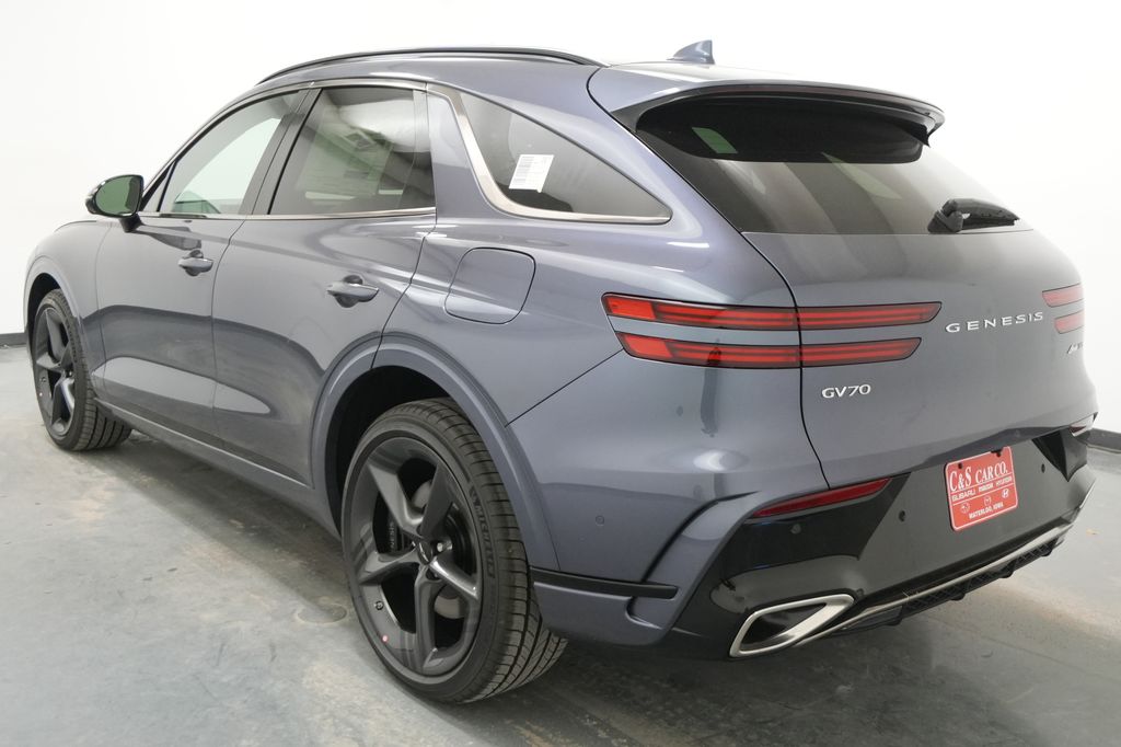 2026 Genesis GV70