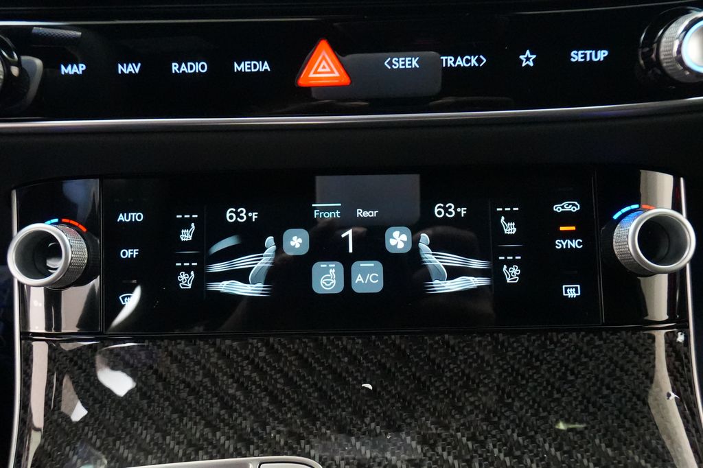 2026 Genesis GV70