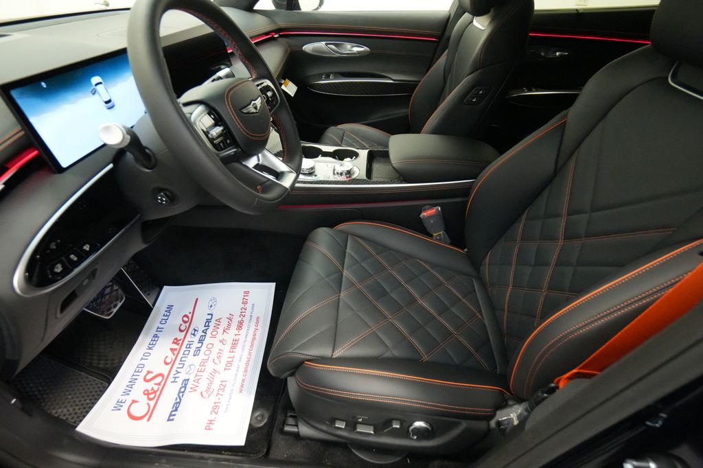 2026 Genesis GV70
