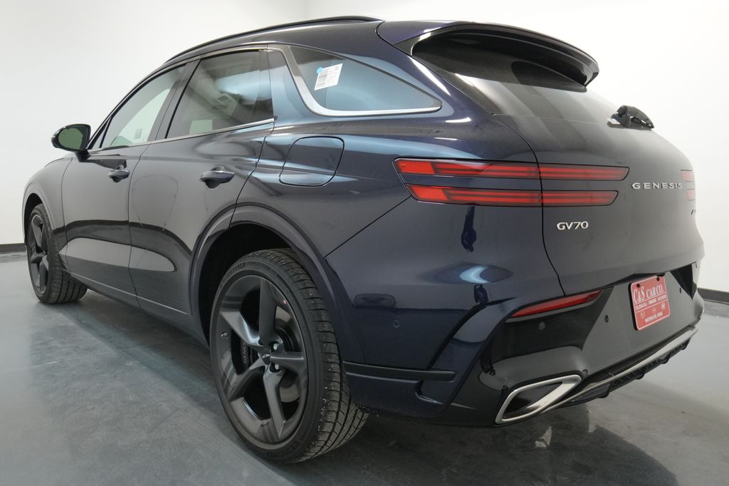 2026 Genesis GV70