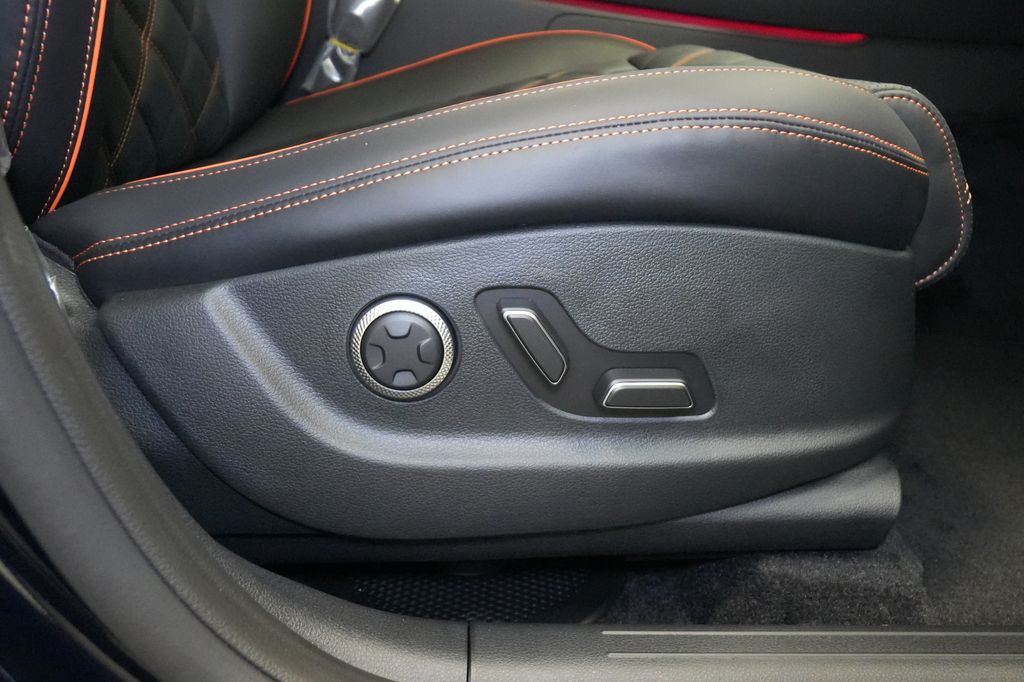 2026 Genesis GV70