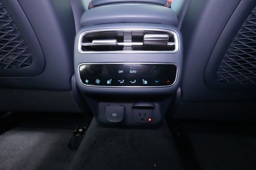 2026 Genesis GV70
