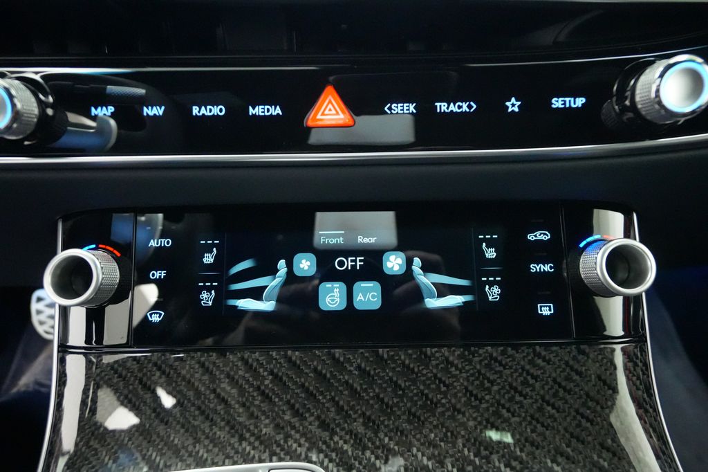 2026 Genesis GV70