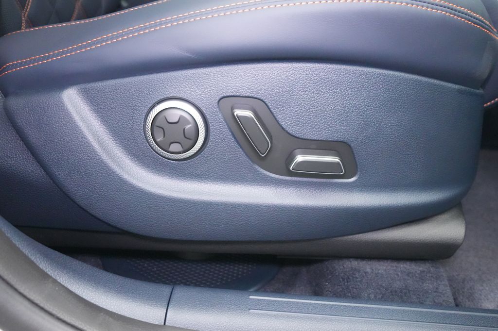 2026 Genesis GV70