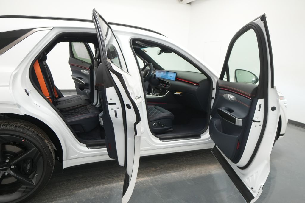 2026 Genesis GV70