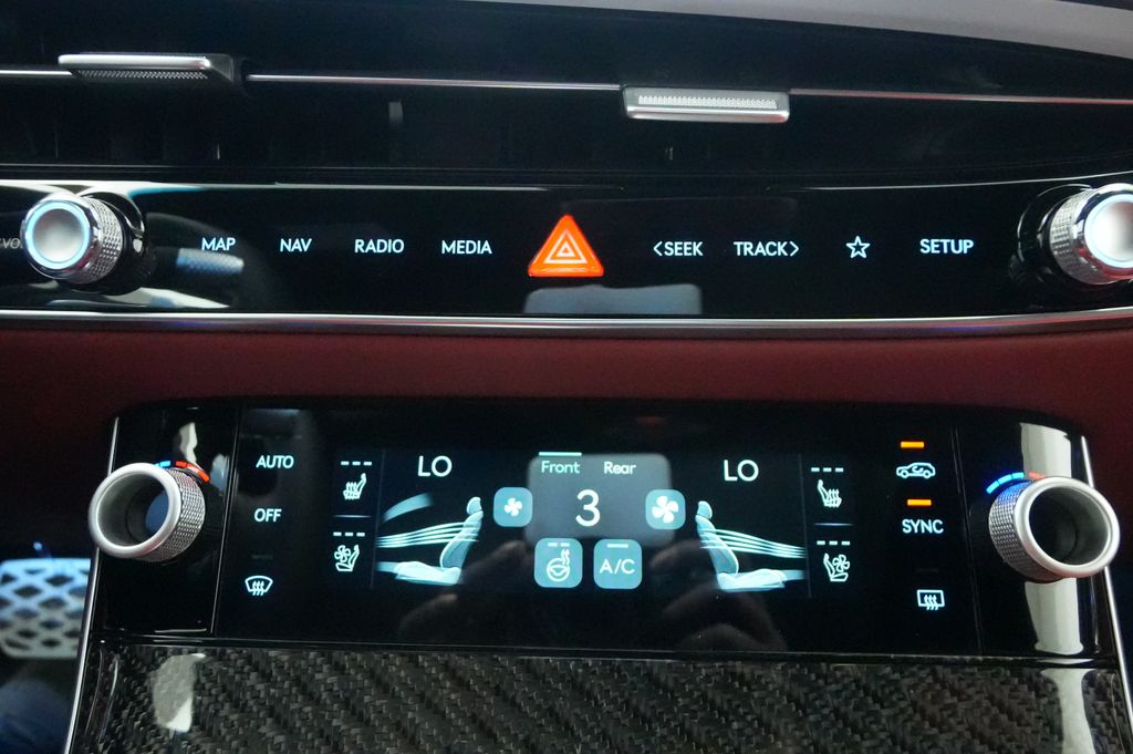 2026 Genesis GV70