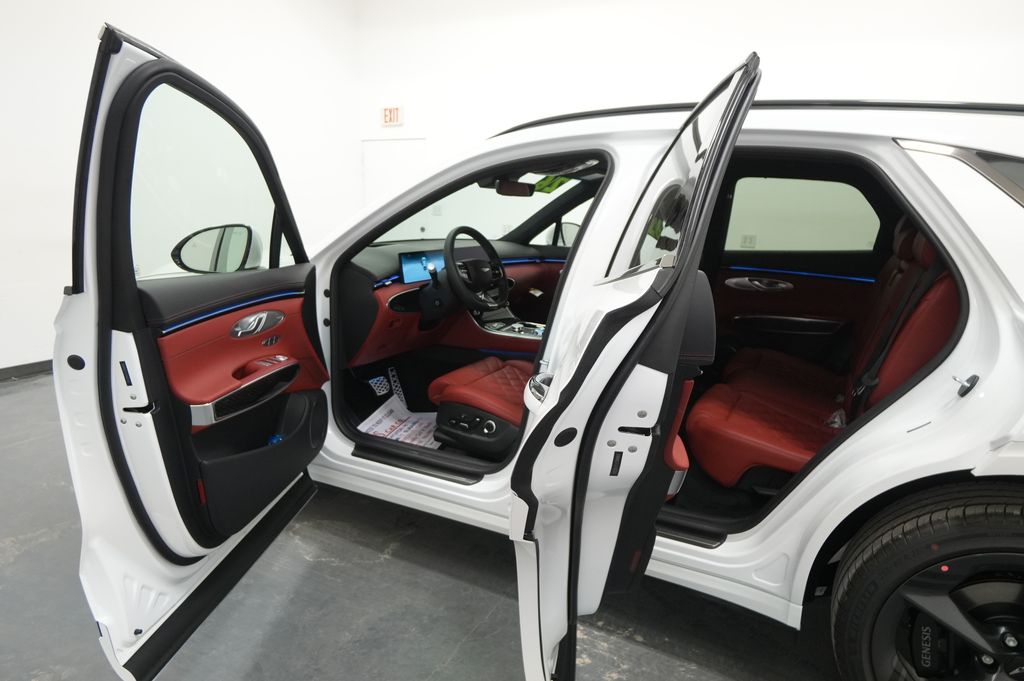2026 Genesis GV70