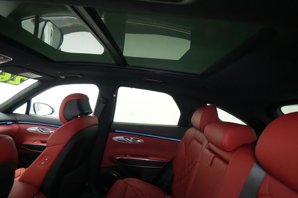 2026 Genesis GV70