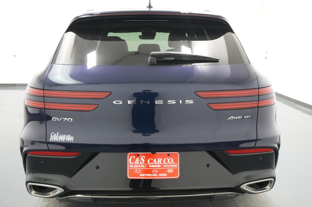 2026 Genesis GV70