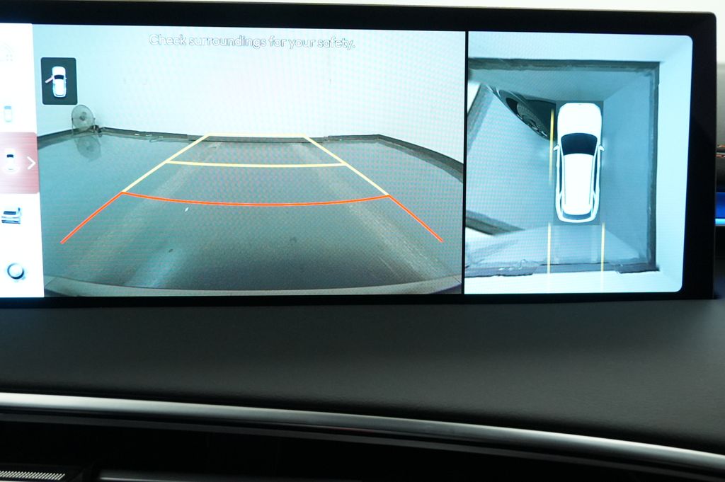 2026 Genesis GV70