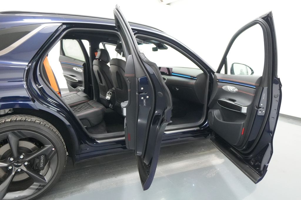 2026 Genesis GV70