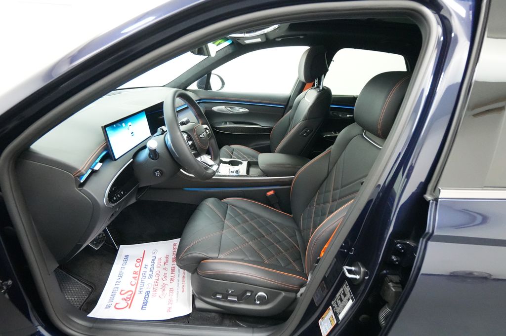 2026 Genesis GV70