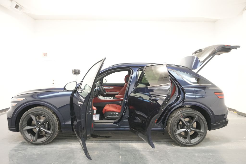 2026 Genesis GV70