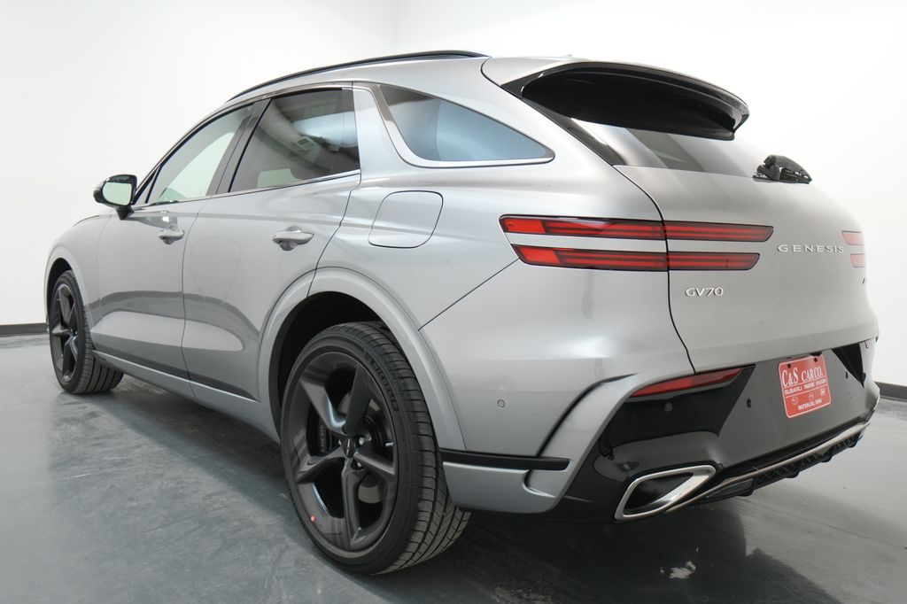 2026 Genesis GV70