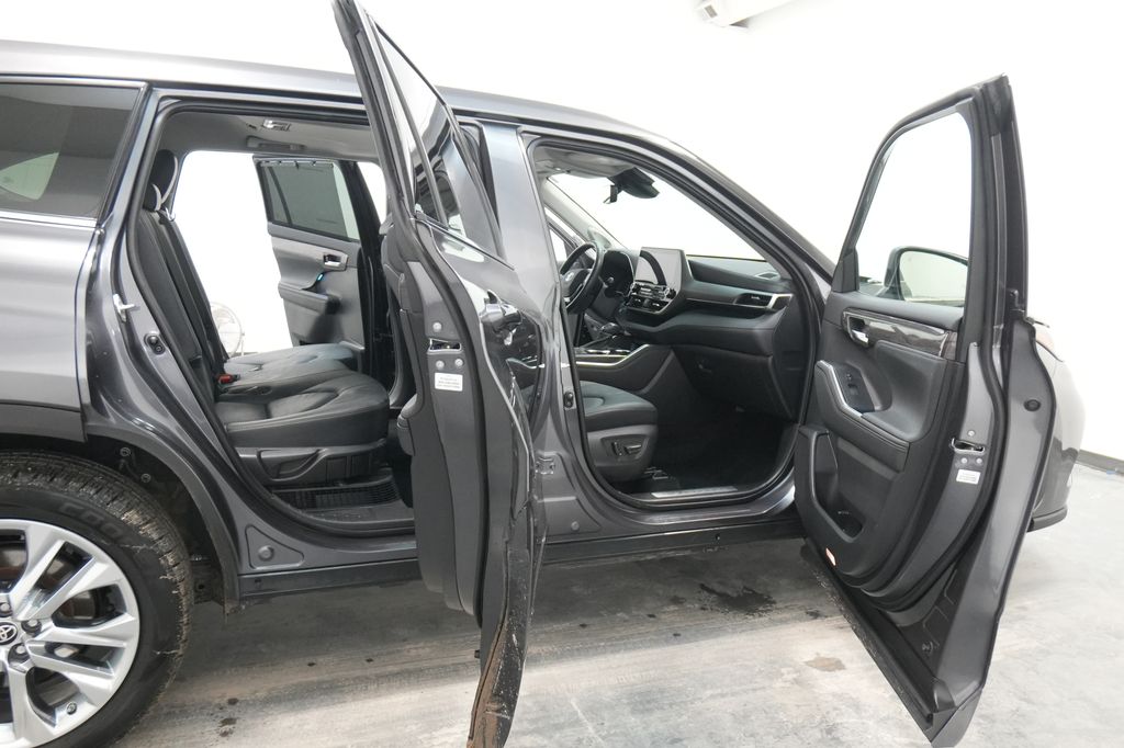 2021 Toyota Highlander Hybrid