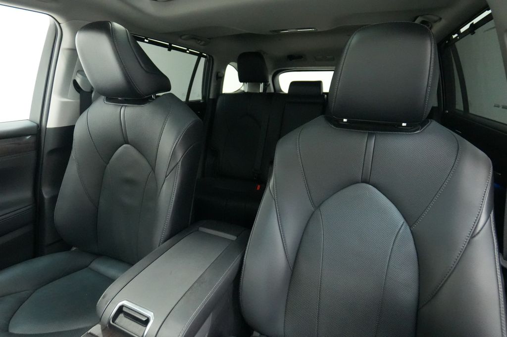 2021 Toyota Highlander Hybrid