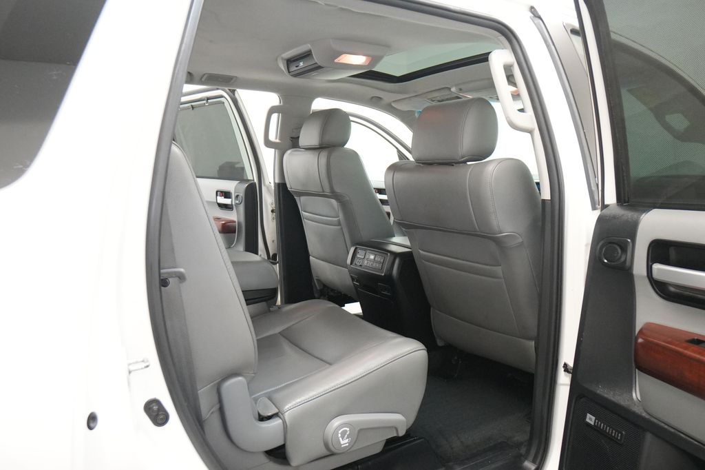 2013 Toyota Sequoia