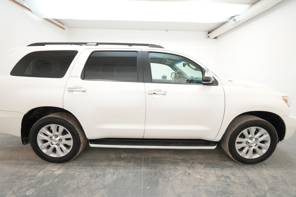 2013 Toyota Sequoia