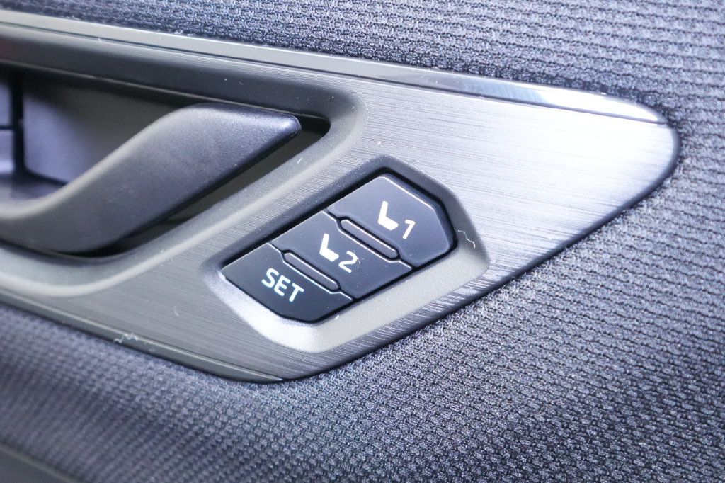 2026 Subaru Outback Limited - Photo 17