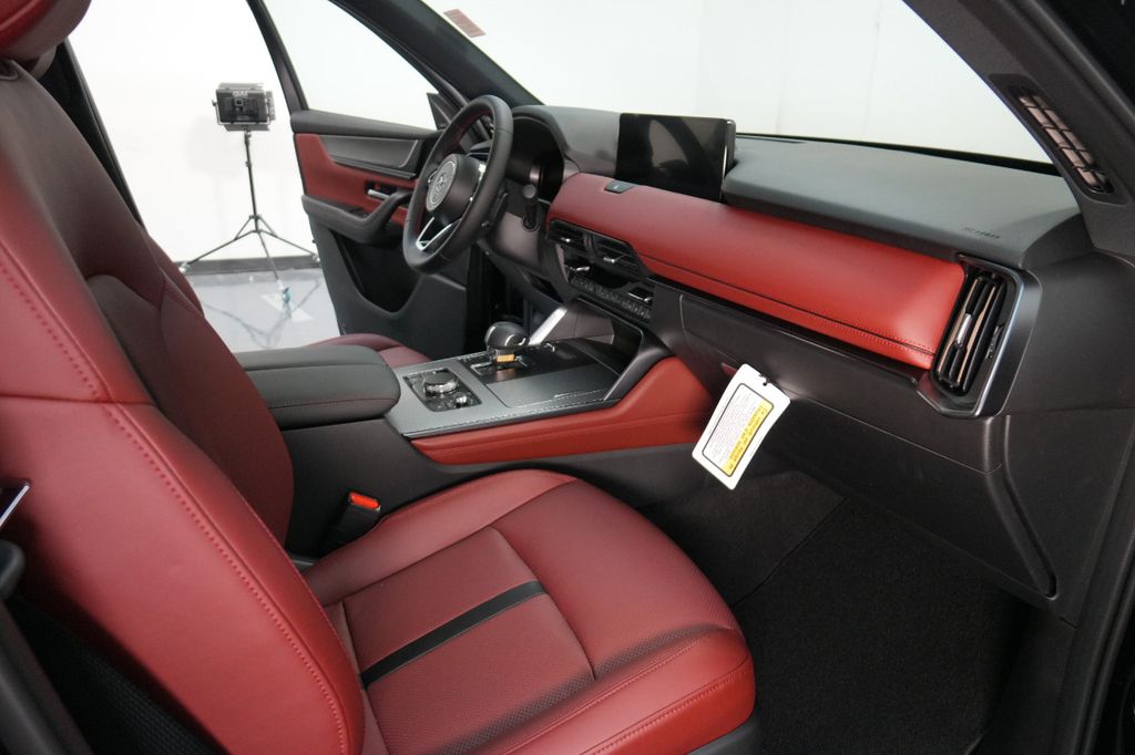 2025 Mazda CX-70 PHEV