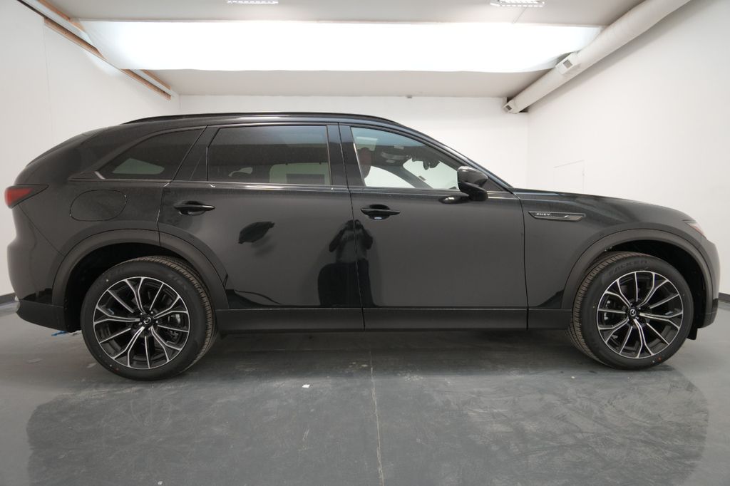 2025 Mazda CX-70 PHEV