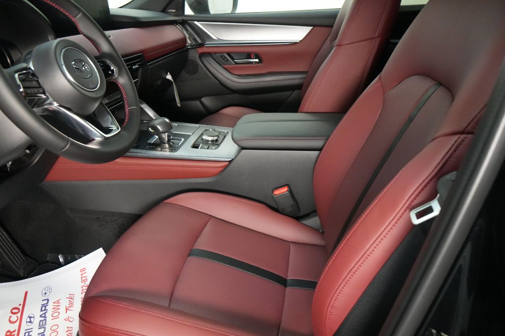 2025 Mazda CX-70 PHEV