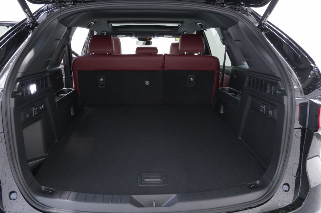 2025 Mazda CX-70 PHEV