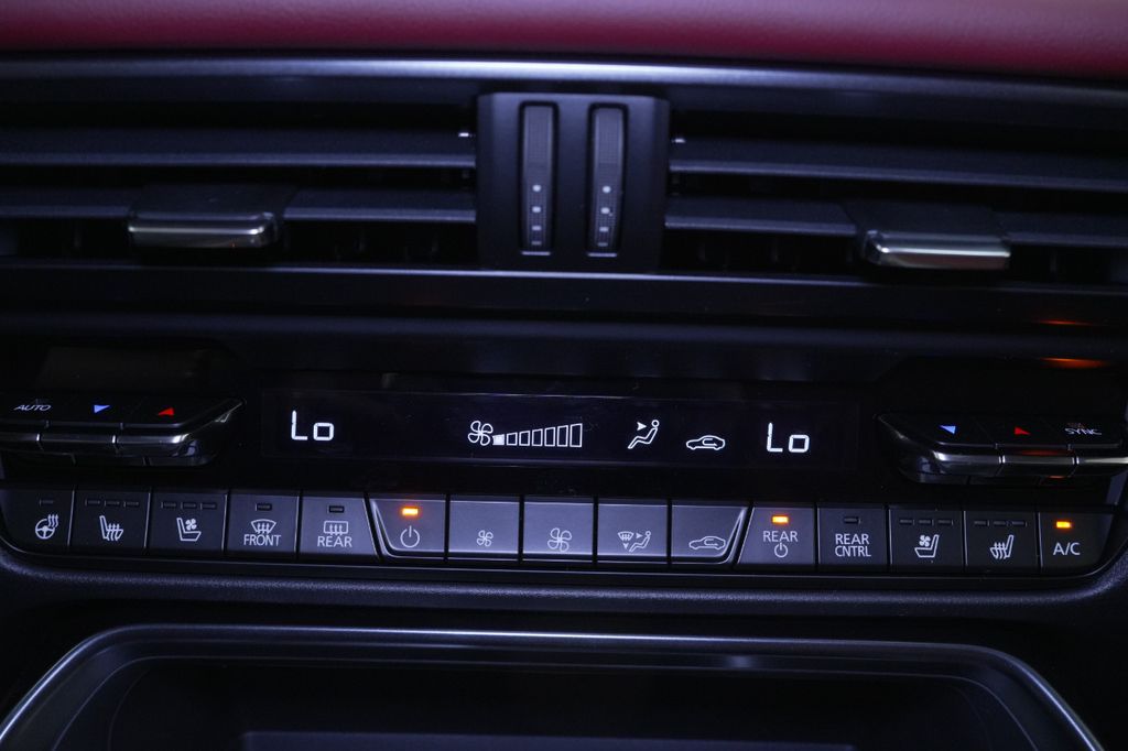 2025 Mazda CX-70 PHEV