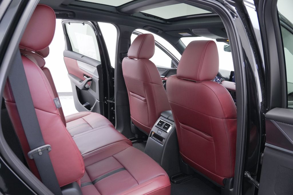 2025 Mazda CX-70 PHEV