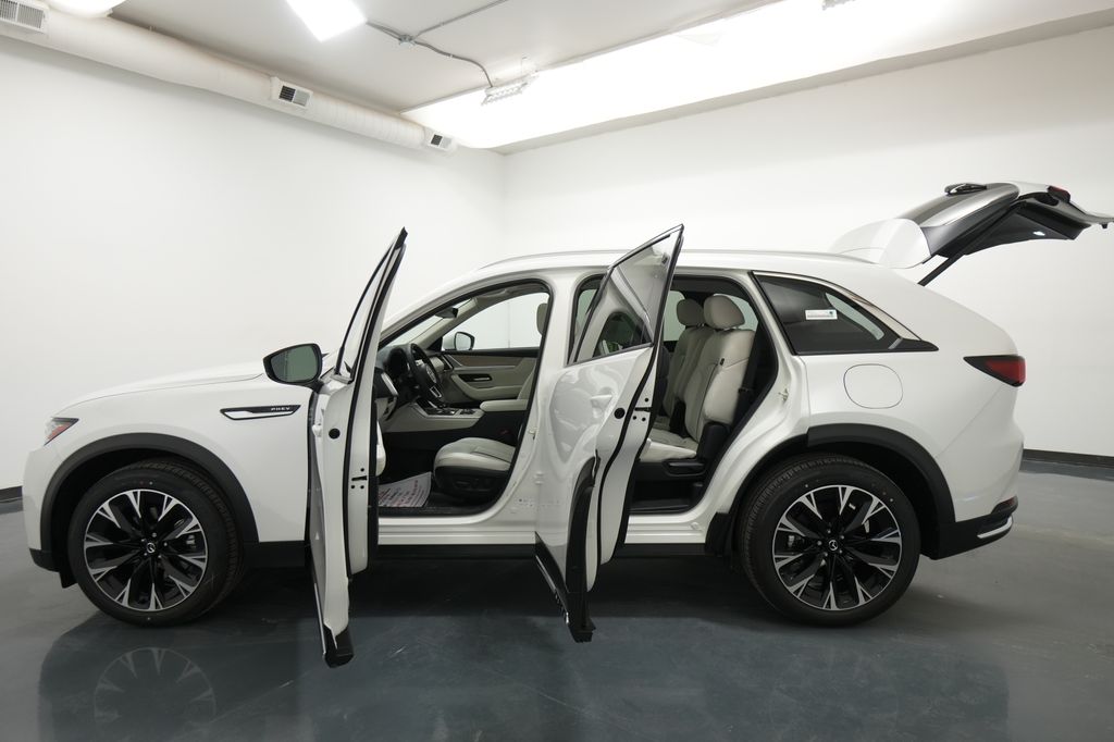 2026 Mazda CX-90 PHEV