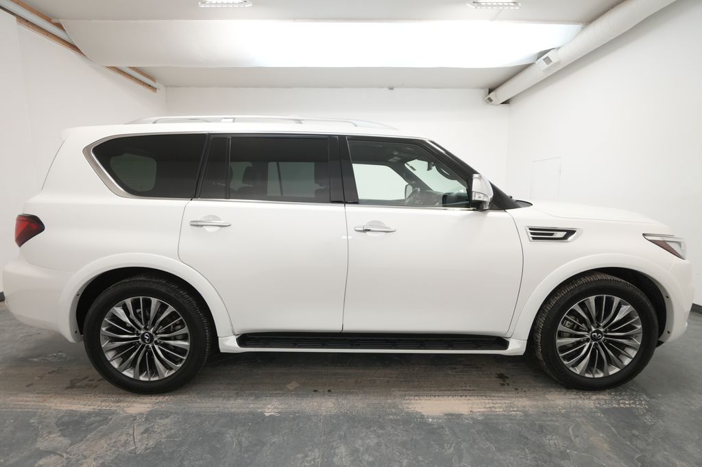 2021 INFINITI QX80