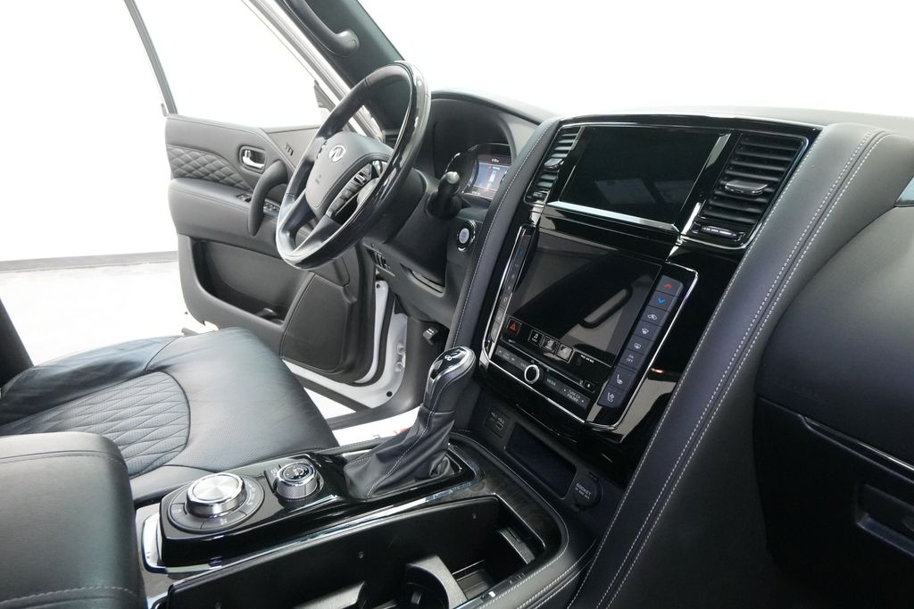 2021 INFINITI QX80