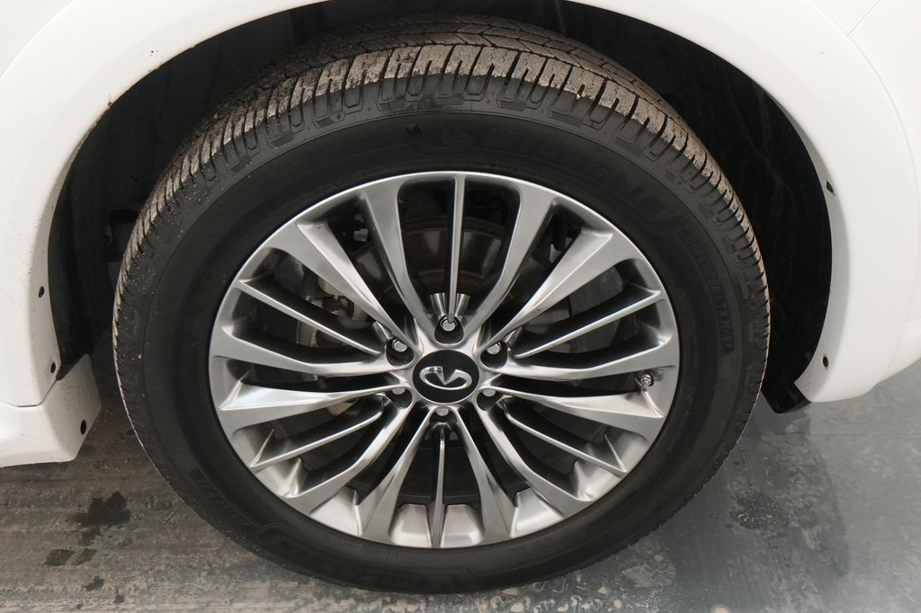 2021 INFINITI QX80