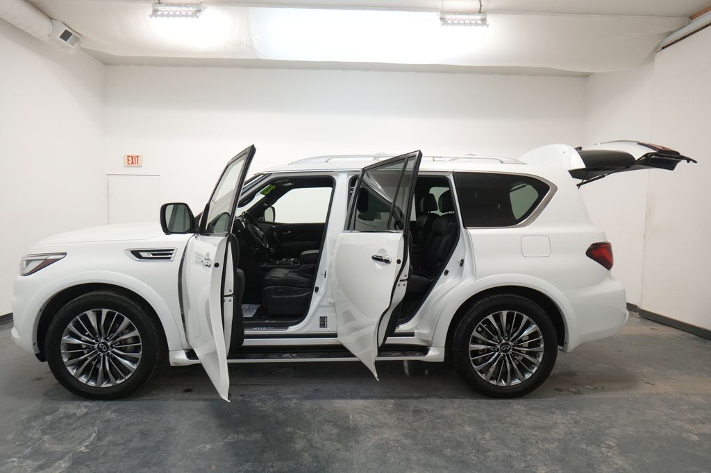 2021 INFINITI QX80