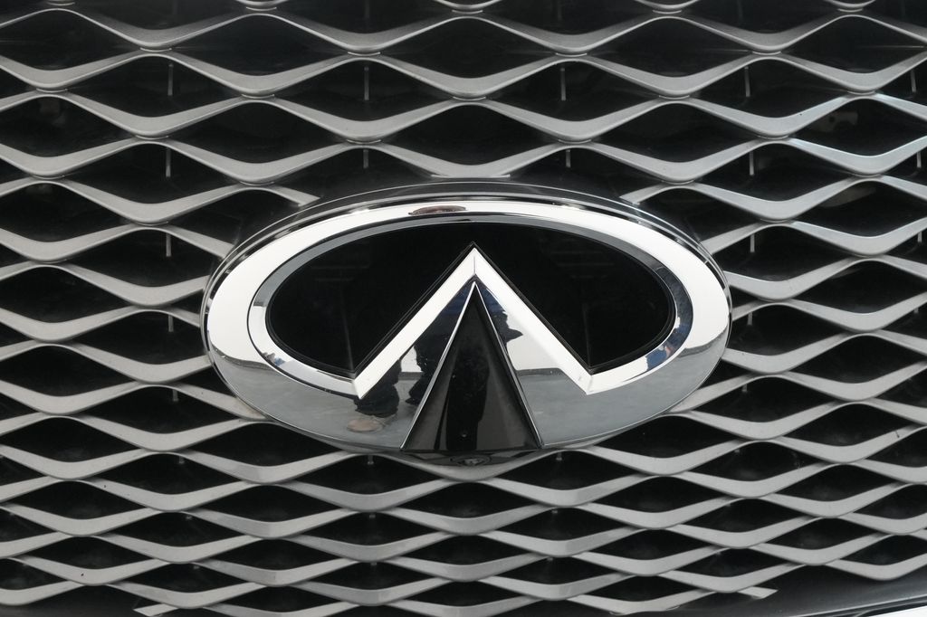 2021 INFINITI QX80