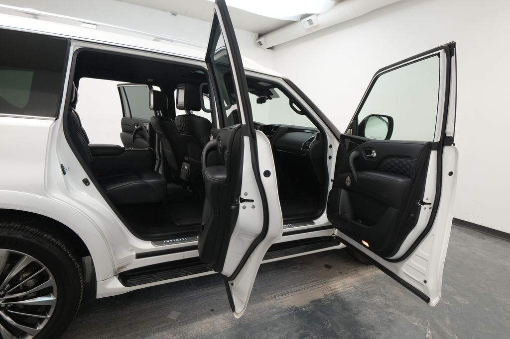 2021 INFINITI QX80