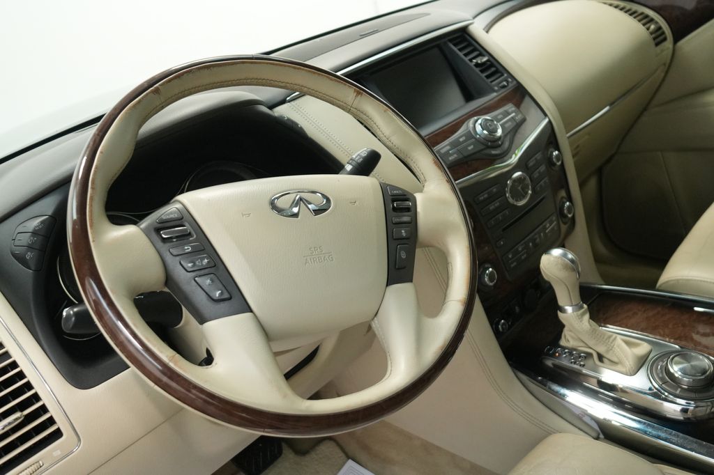 2012 INFINITI QX56