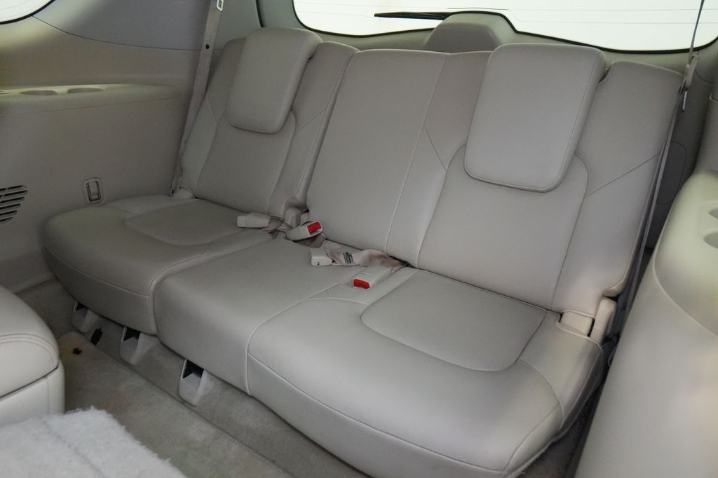2012 INFINITI QX56