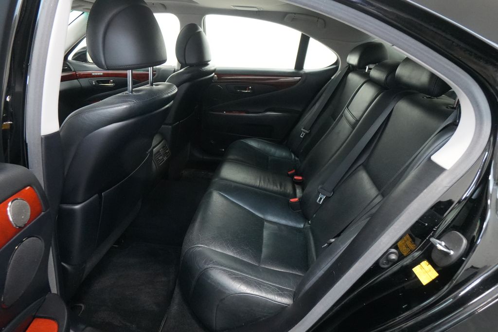2011 Lexus LS